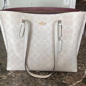 Coach tote bag in great condition